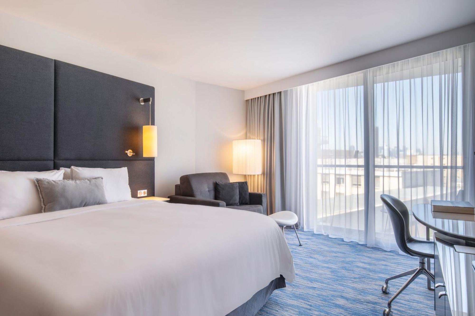 Renaissance Paris Arc De Triomphe Hotel Екстериор снимка