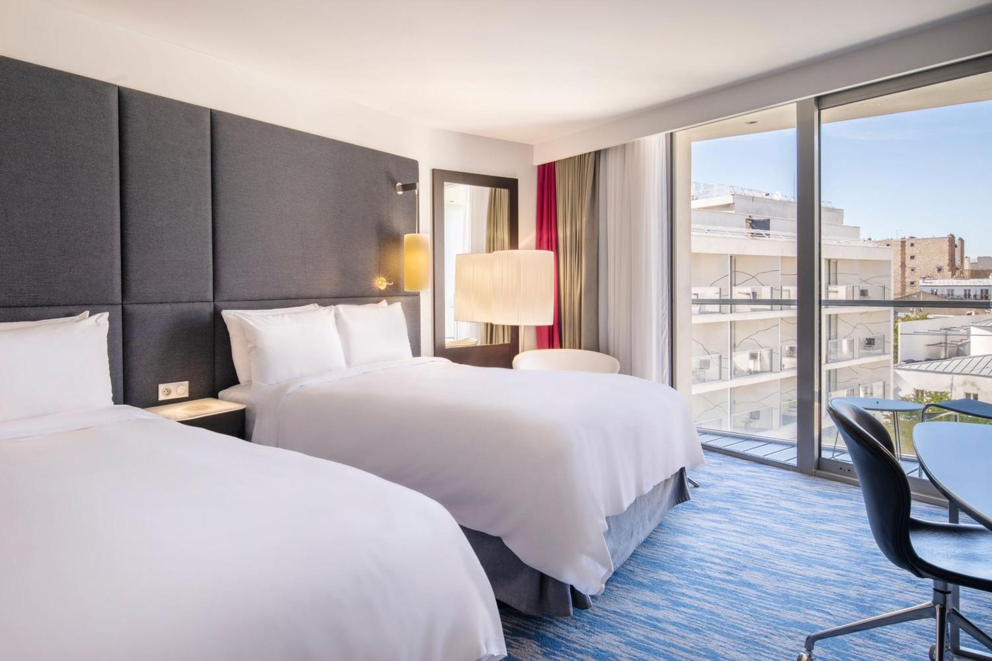 Renaissance Paris Arc De Triomphe Hotel Екстериор снимка