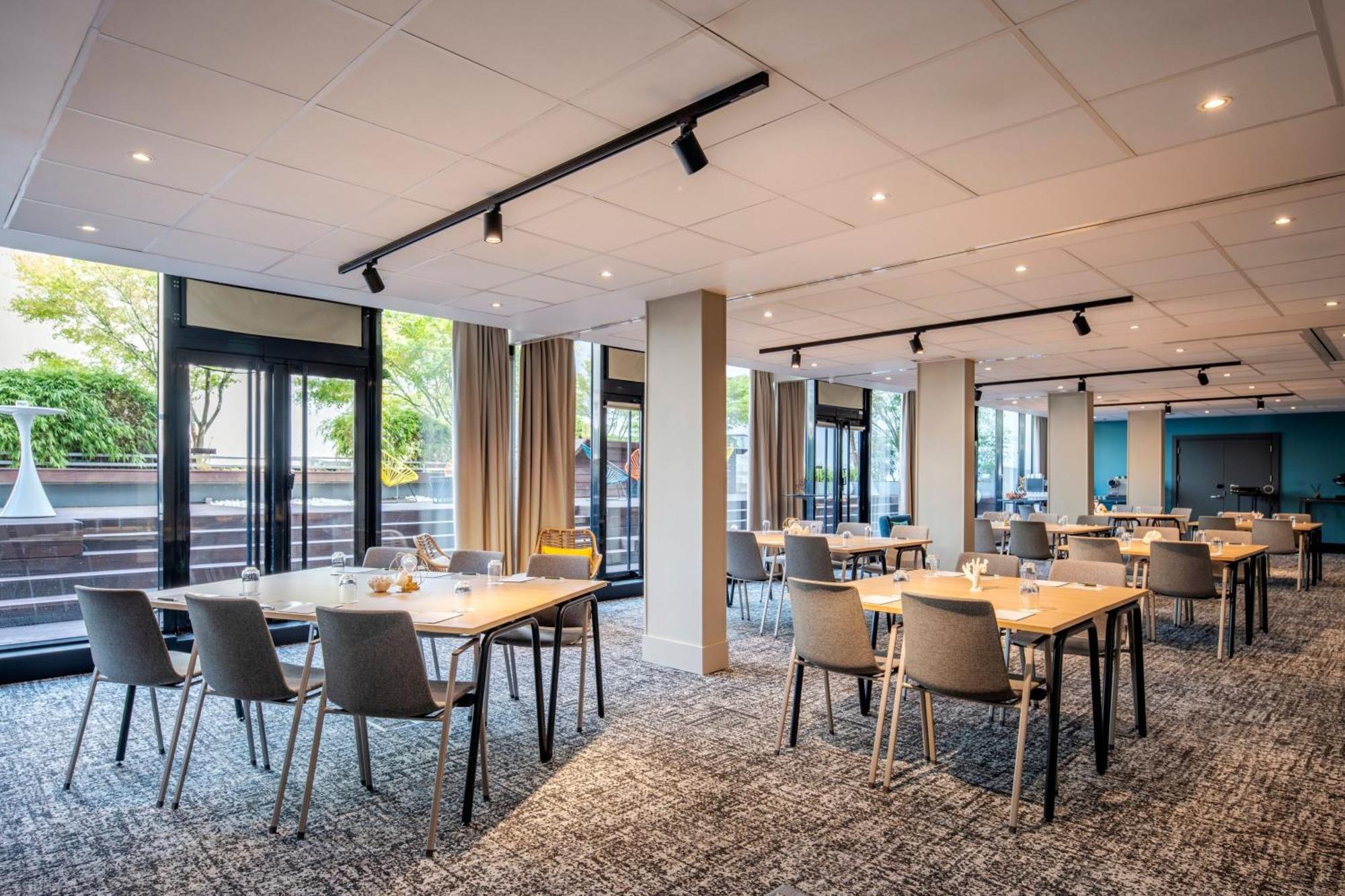 Renaissance Paris Arc De Triomphe Hotel Екстериор снимка