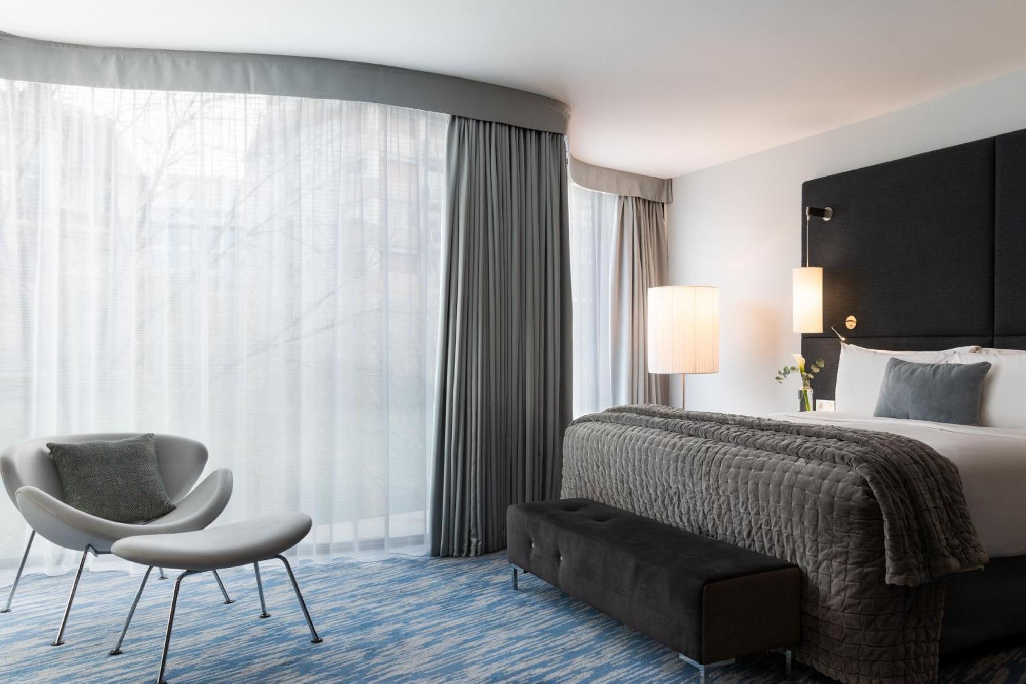 Renaissance Paris Arc De Triomphe Hotel Екстериор снимка