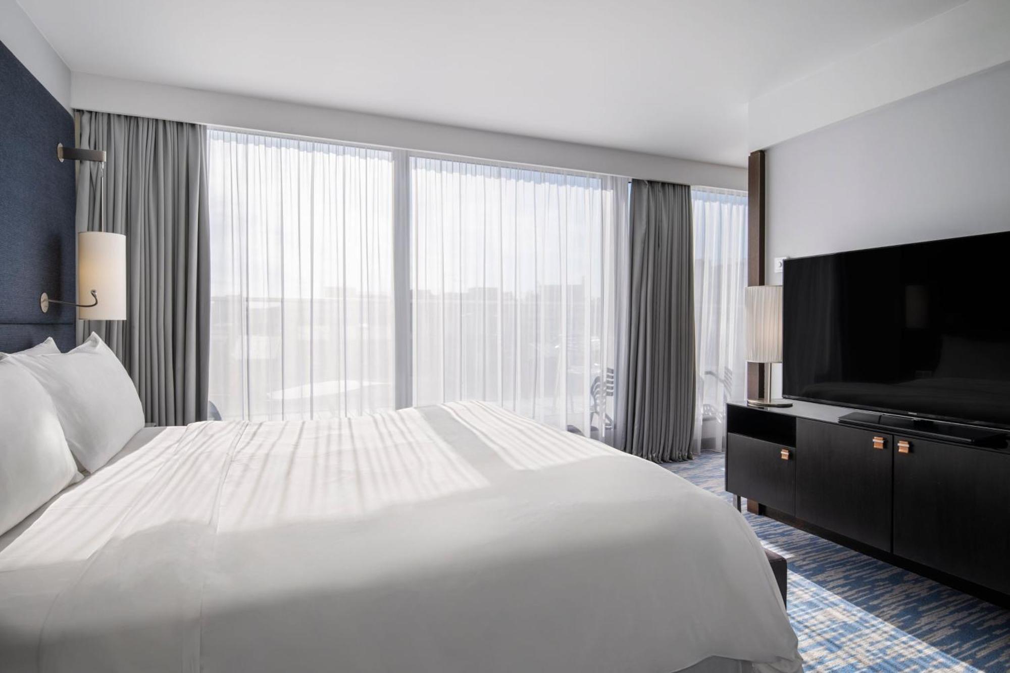 Renaissance Paris Arc De Triomphe Hotel Екстериор снимка