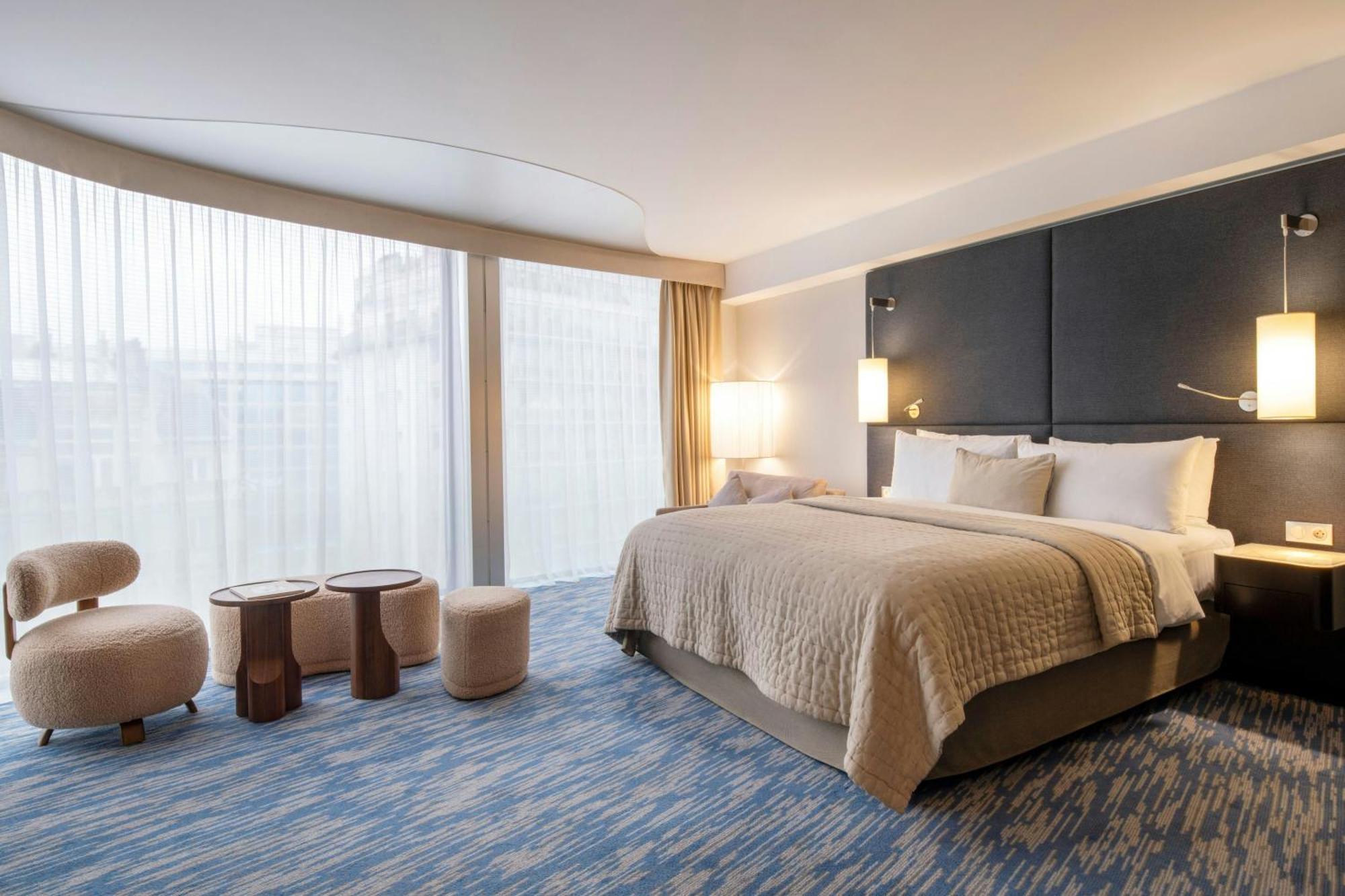 Renaissance Paris Arc De Triomphe Hotel Екстериор снимка