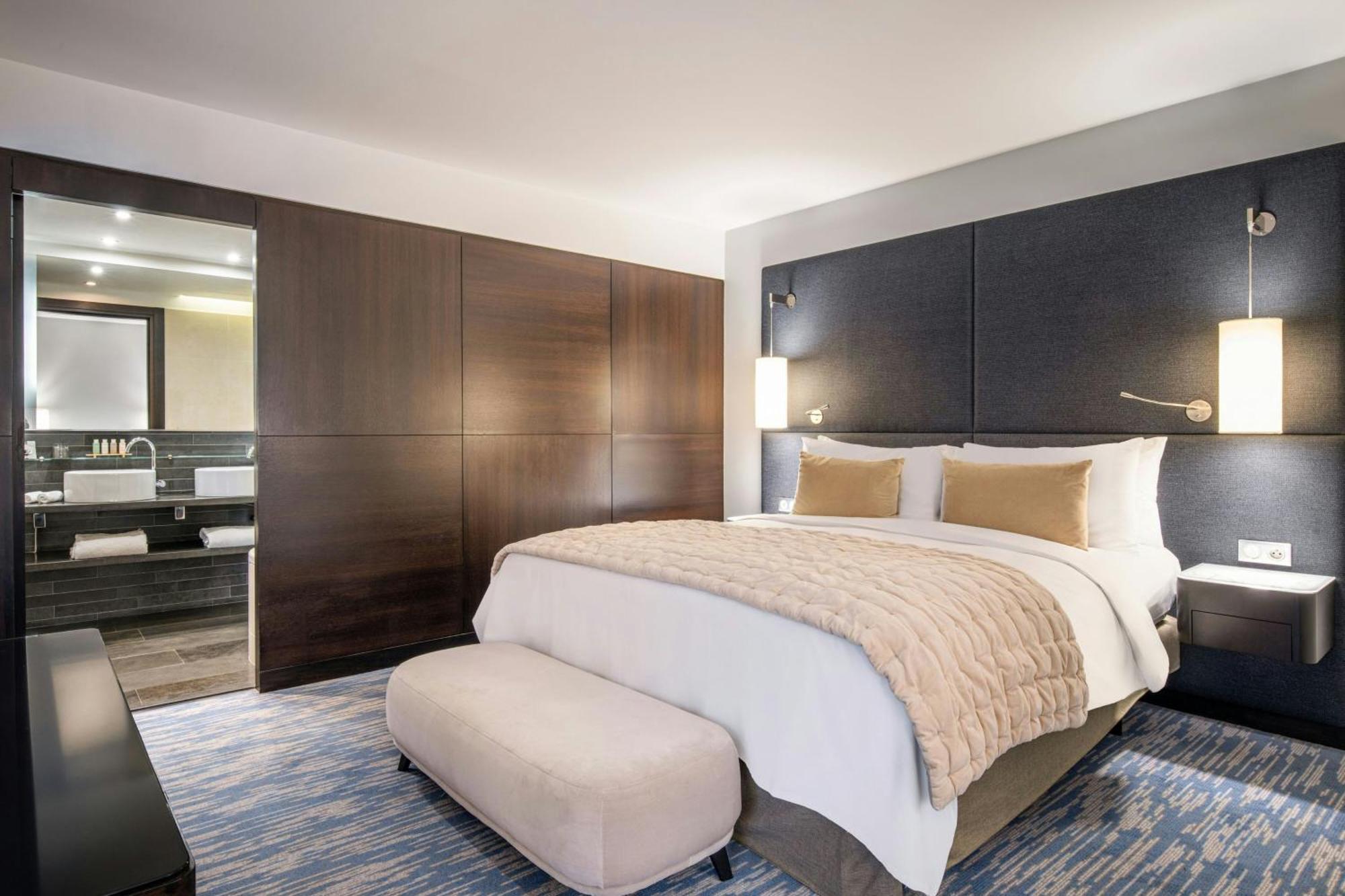 Renaissance Paris Arc De Triomphe Hotel Екстериор снимка